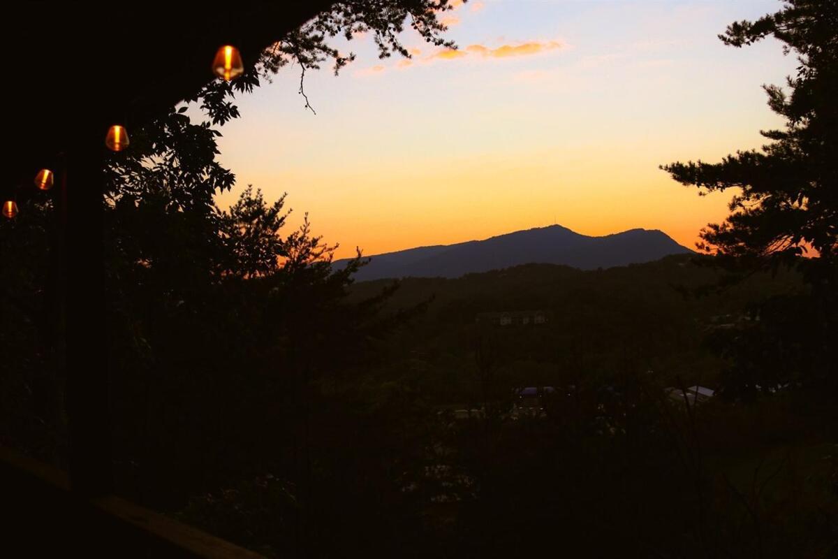 Bluff Mountain View Villa Pigeon Forge Exteriör bild